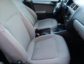 Volkswagen Jetta  1.6 TDI 