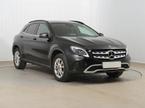 Mercedes-Benz GLA  GLA 180 