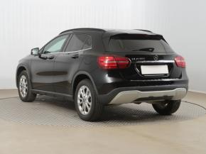 Mercedes-Benz GLA  GLA 180 