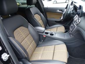 Mercedes-Benz GLA  GLA 180 