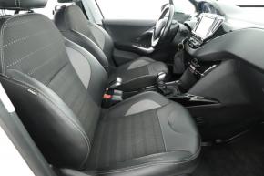 Peugeot 2008  1.2 PureTech 