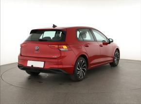 Volkswagen Golf  1.5 eTSI 