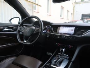 Opel Insignia  2.0 CDTI 