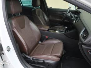 Opel Insignia  2.0 CDTI 