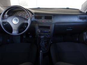 Volkswagen Bora  1.6 16V 