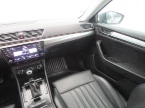 Škoda Superb  2.0 TDI 