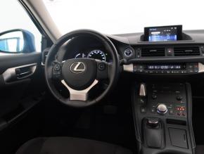 Lexus CT  200h 