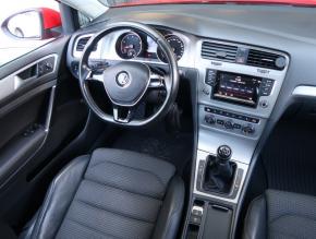 Volkswagen Golf  1.2 TSI 