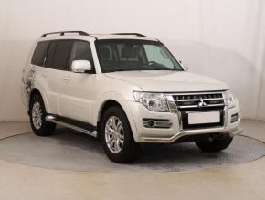 Mitsubishi Pajero  3.2 DI-D 