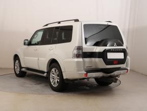 Mitsubishi Pajero  3.2 DI-D 