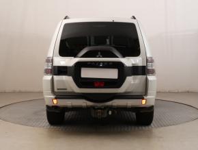 Mitsubishi Pajero  3.2 DI-D 