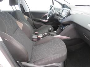 Peugeot 2008  1.2 PureTech Style 