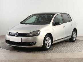 Volkswagen Golf  1.2 TSI 