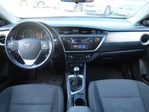 Toyota Auris  1.6 Valvematic 