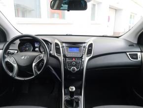 Hyundai i30  1.6 MPI 