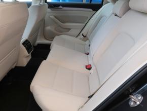 Volkswagen Passat  1.6 TDI 