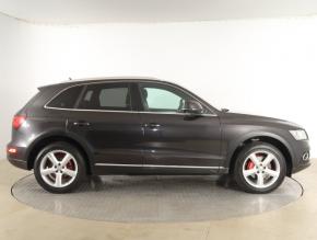 Audi Q5  2.0 TDI S-Line 