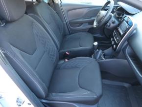 Renault Clio  1.2 16V 