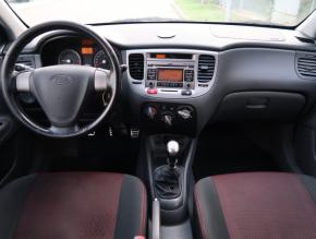 Kia Rio  1.4 16V 