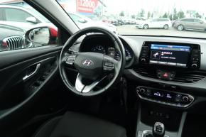 Hyundai i30  1.4 T-GDI 