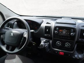 Peugeot Boxer  2.2 BlueHDi 