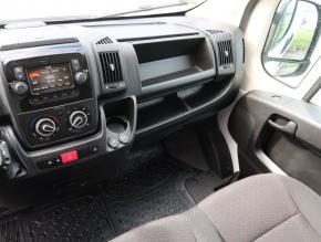 Peugeot Boxer  2.2 BlueHDi 