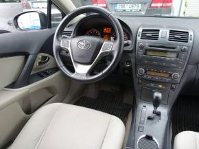 Toyota Avensis  2.0 Valvematic 