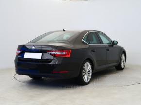 Škoda Superb  2.0 TDI Style Plus 