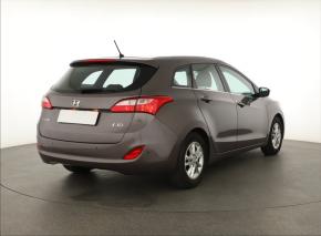 Hyundai i30  1.6 MPI 