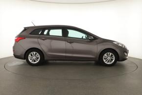 Hyundai i30  1.6 MPI 