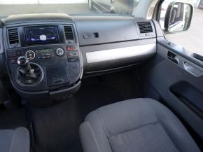 Volkswagen Multivan  2.5 TDI 