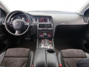 Audi Q7  3.0 TDI 