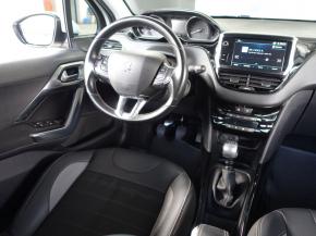 Peugeot 2008  1.2 PureTech 