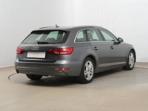 Audi A4  2.0 TDI S-Line 