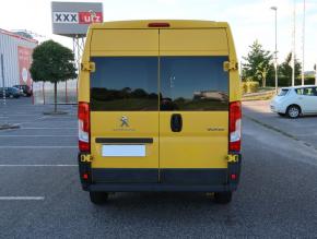 Peugeot Boxer  2.0 BlueHDi 