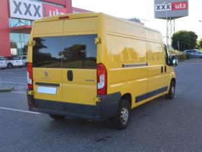 Peugeot Boxer  2.0 BlueHDi 