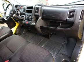 Peugeot Boxer  2.0 BlueHDi 