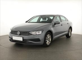 Volkswagen Passat  1.5 TSI 