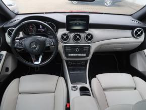 Mercedes-Benz CLA  200 CDI 