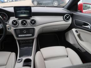 Mercedes-Benz CLA  200 CDI 