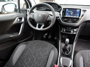 Peugeot 2008  1.2 PureTech 