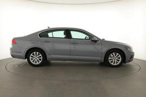 Volkswagen Passat  1.5 TSI 