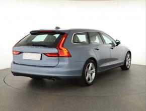 Volvo V90  D4 