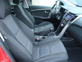 Hyundai i30  1.6 MPI 