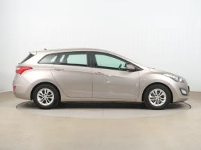 Hyundai i30  1.6 MPI 