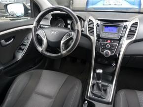 Hyundai i30  1.6 MPI 