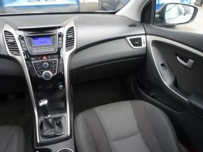 Hyundai i30  1.6 MPI 