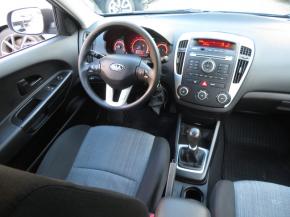 Kia Ceed  1.4 CVVT 