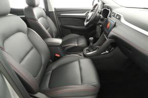 MG ZS SUV  1.5 Emotion 