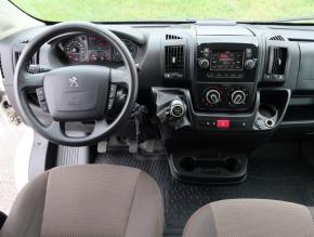 Peugeot Boxer  2.2 BlueHDi . 